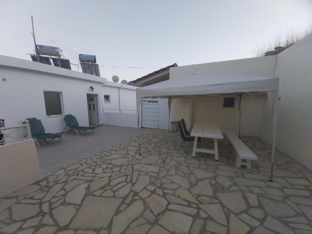 Bodikos Apartments Pitsidia Extérieur photo