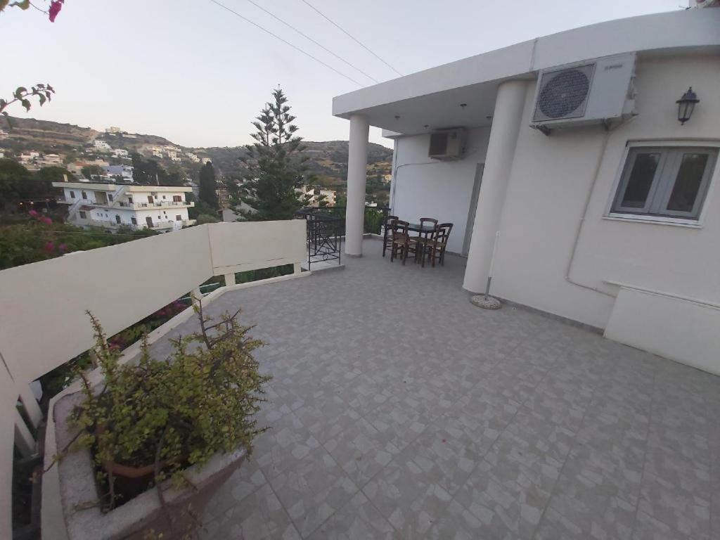 Bodikos Apartments Pitsidia Extérieur photo