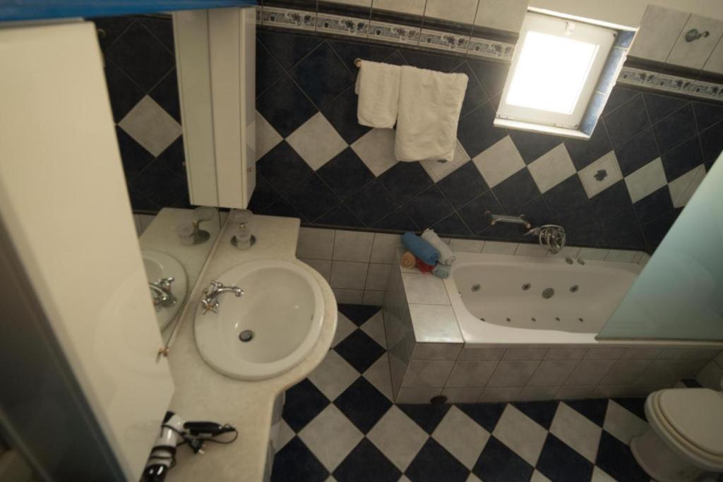 Bodikos Apartments Pitsidia Extérieur photo