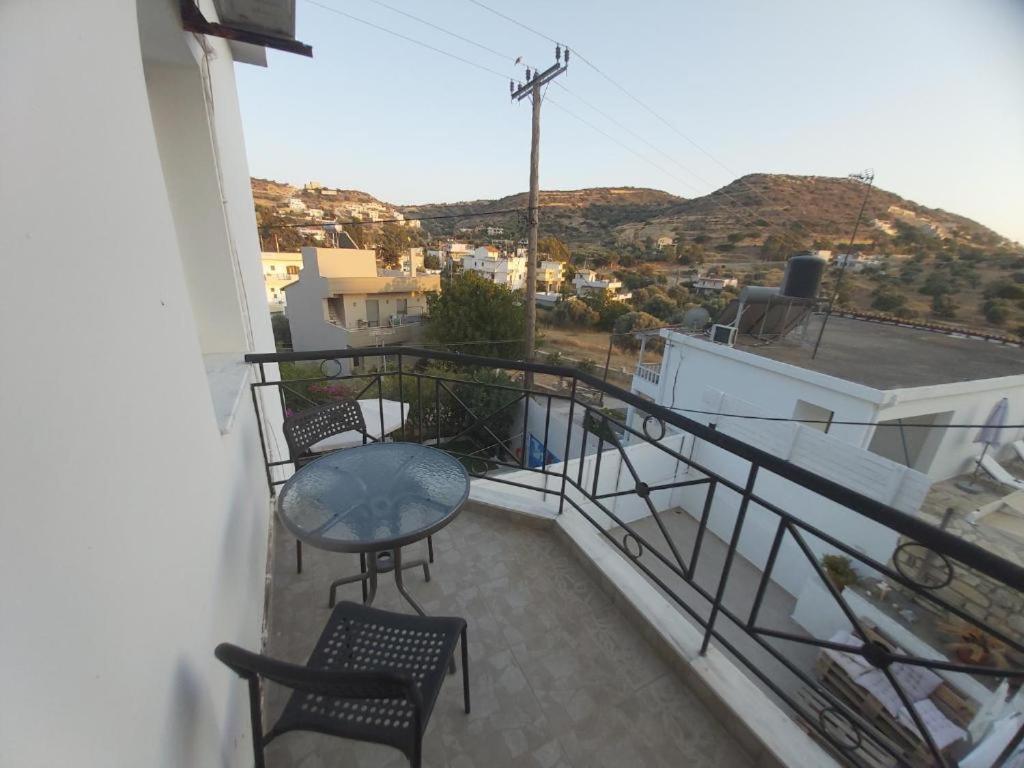 Bodikos Apartments Pitsidia Extérieur photo