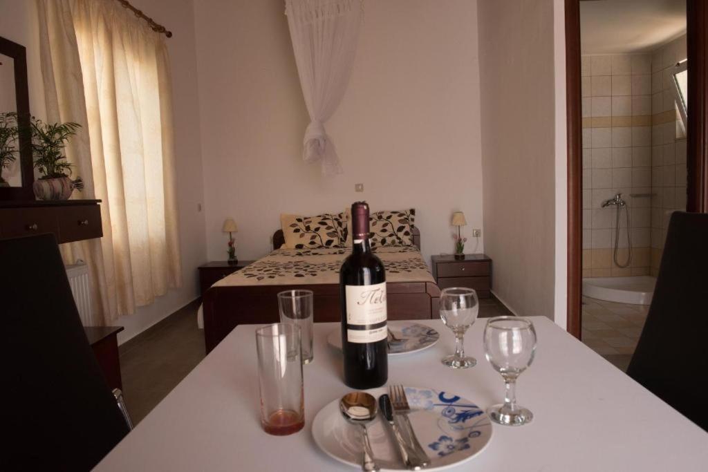 Bodikos Apartments Pitsidia Extérieur photo