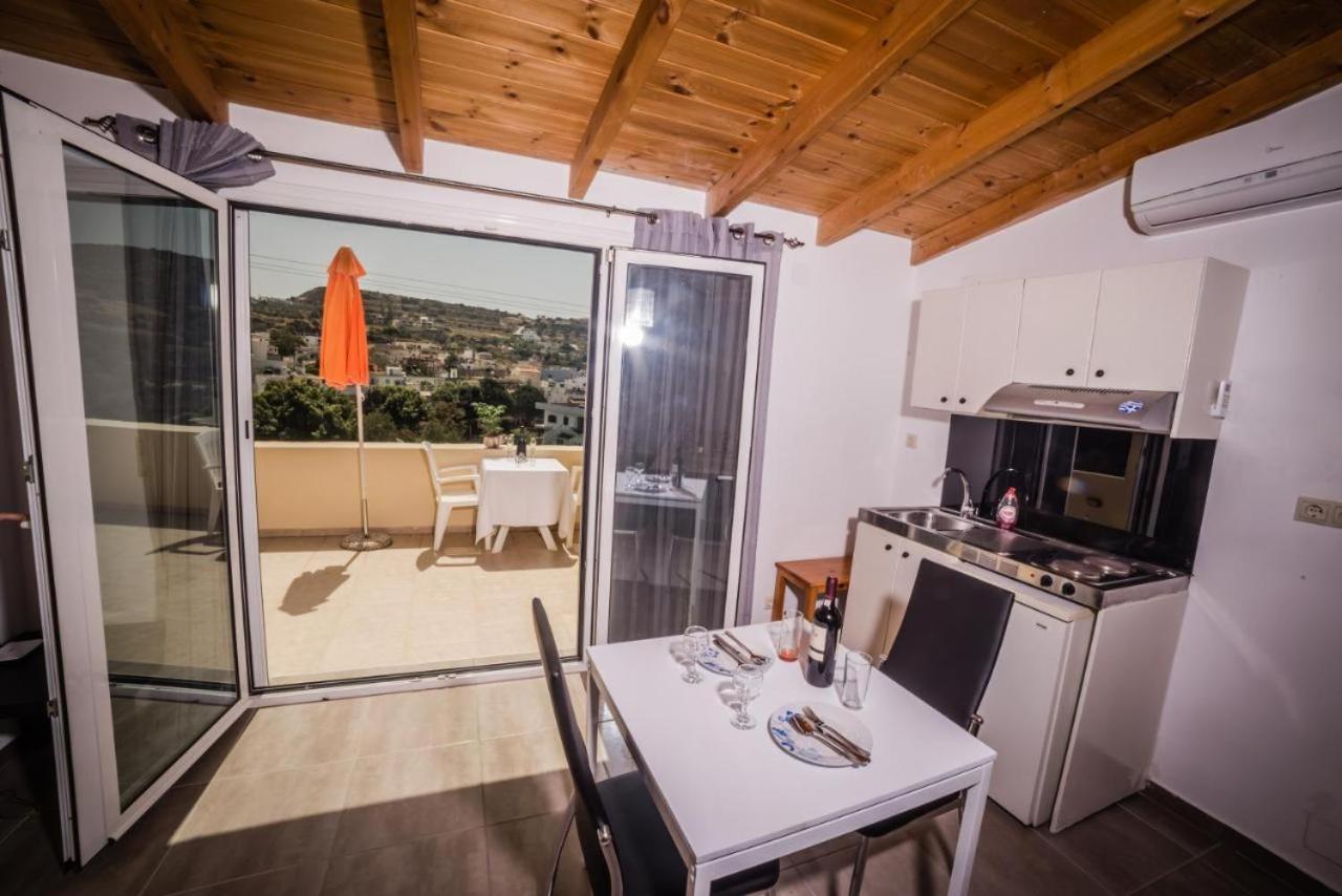 Bodikos Apartments Pitsidia Extérieur photo